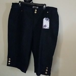 Dark Denim Capri Jeans